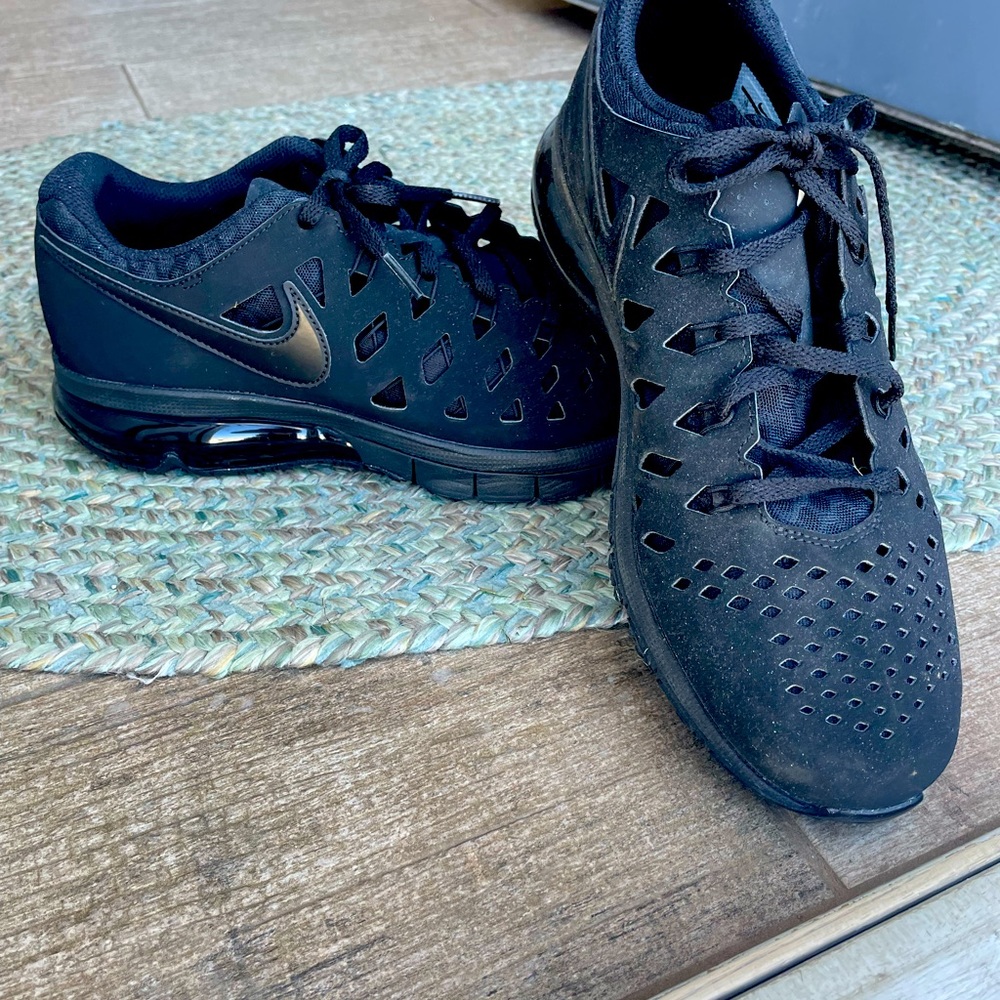 Men’s Nike Air Trainer 180 training shoes